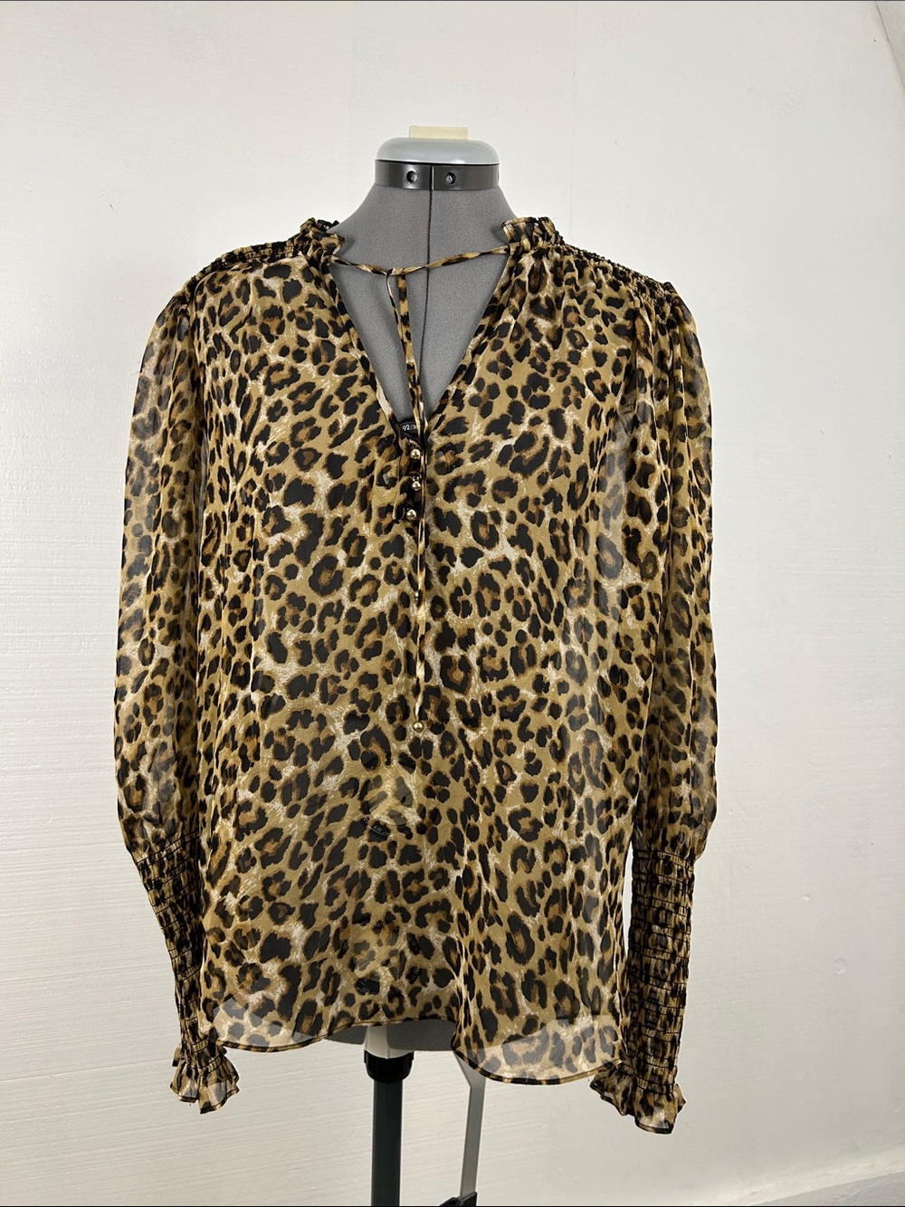 Veronica Beard Leopard Jaz Leopard Print Silk Blouse size 8